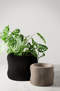 Bubbly Planters in Midnight Black and Muted White