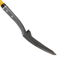 Spear head shaped blade profile of the SHFD3 garden shovel side view